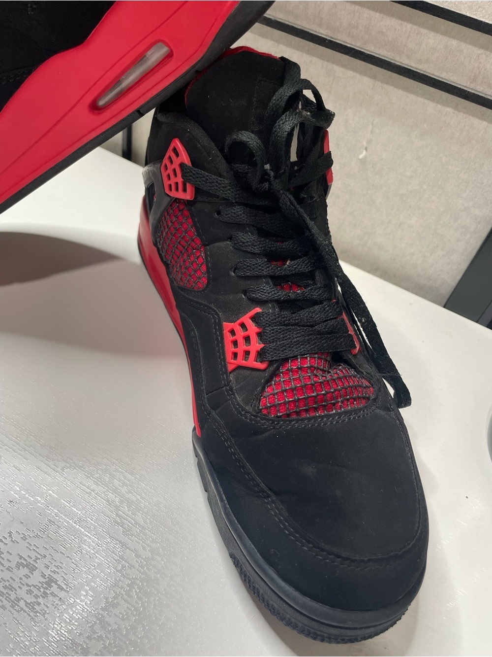 Nike Air Jordan 4 Retro Red Thunder Black Crimson  Size 12 - Picture 4 of 14